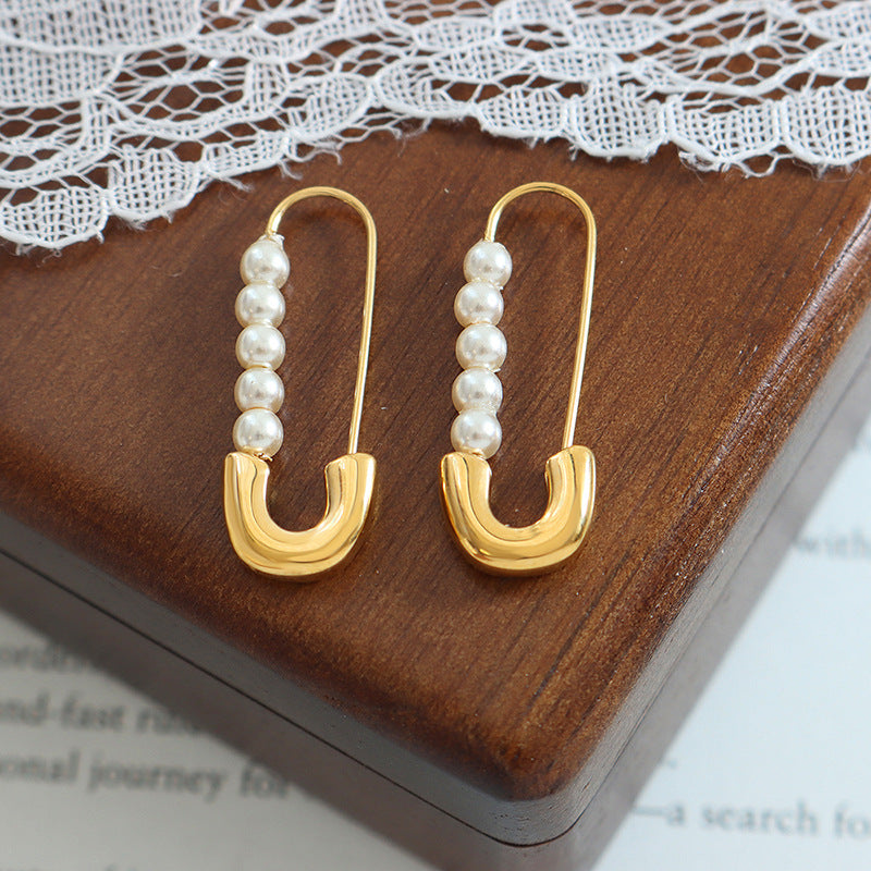 Paramana Earrings with Pearls