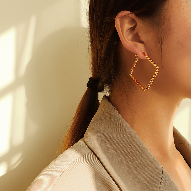 Square Hoop Earrings 4 cm.