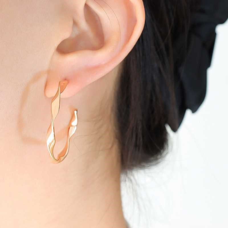 Hoop Earrings Twisted Rose Gold 3.5 cm.