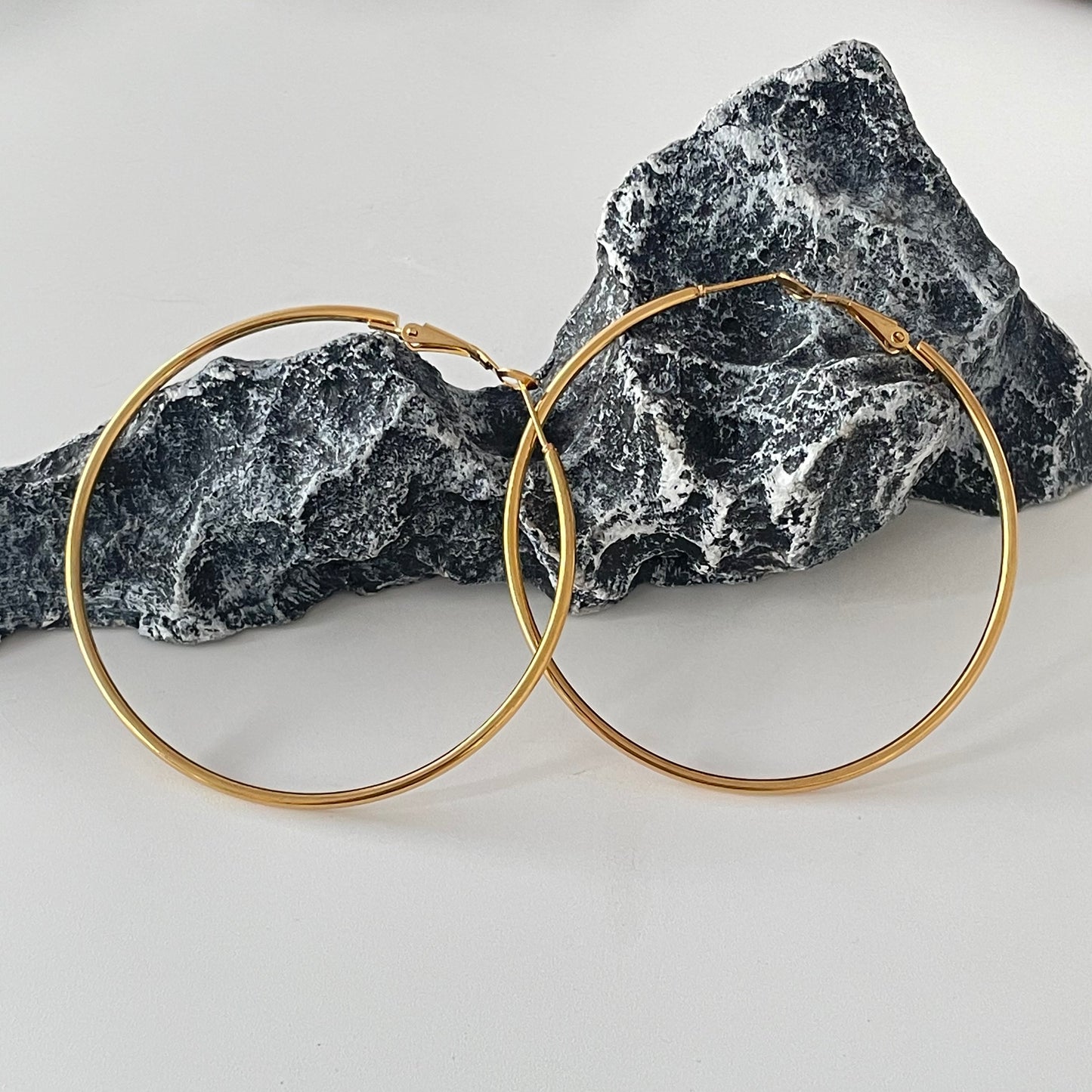 Earrings Hoops 6 cm.