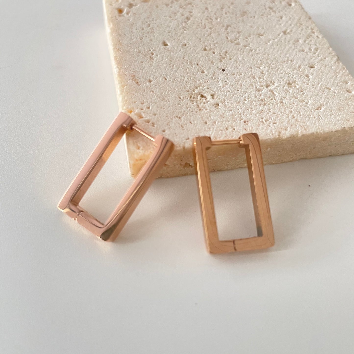 Hoop Earrings Rectangular Rose Gold 2 cm.
