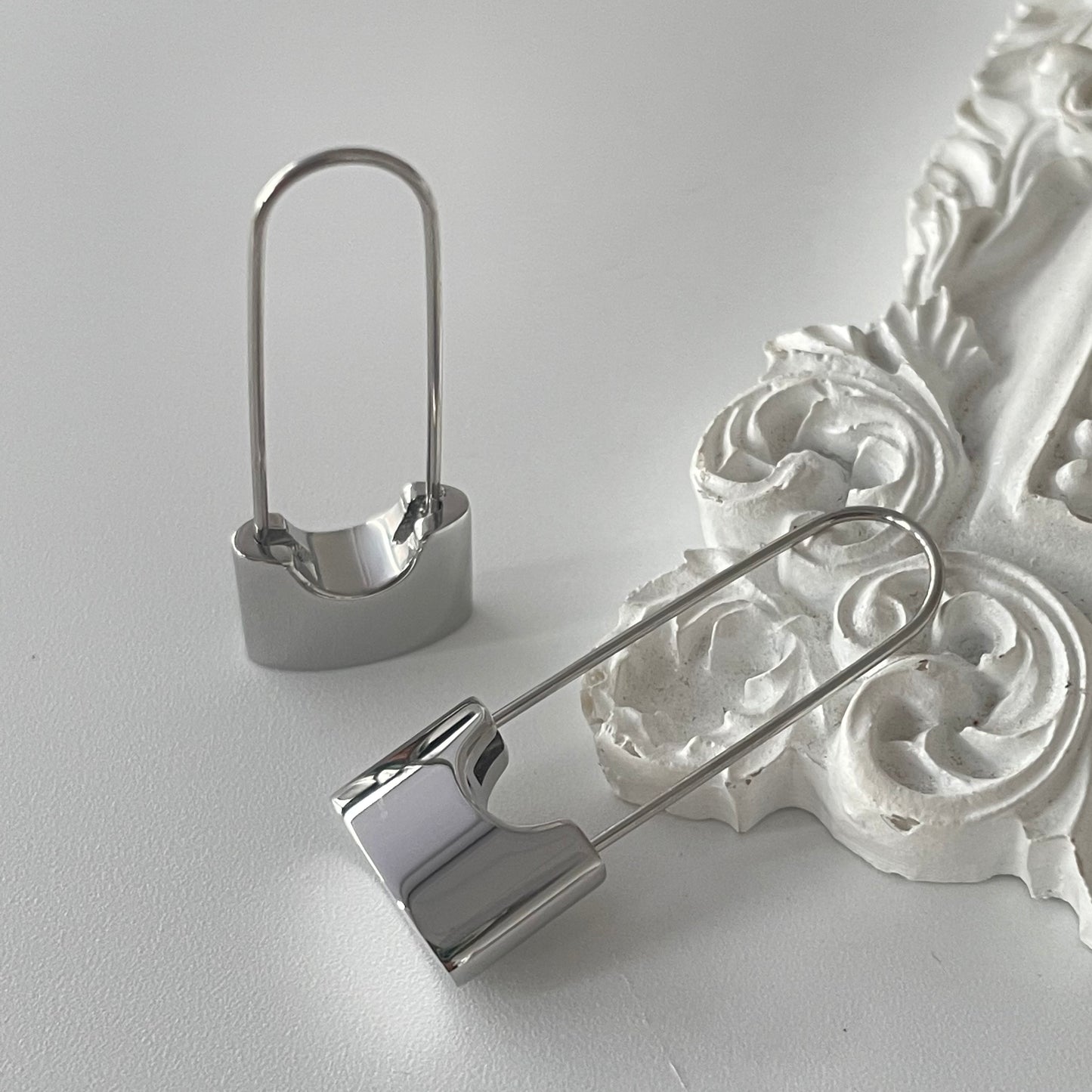 Σκουλαρίκια Λουκέτο Ασημί